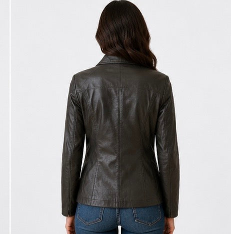Women’s Fitted Leather Jacket- M
