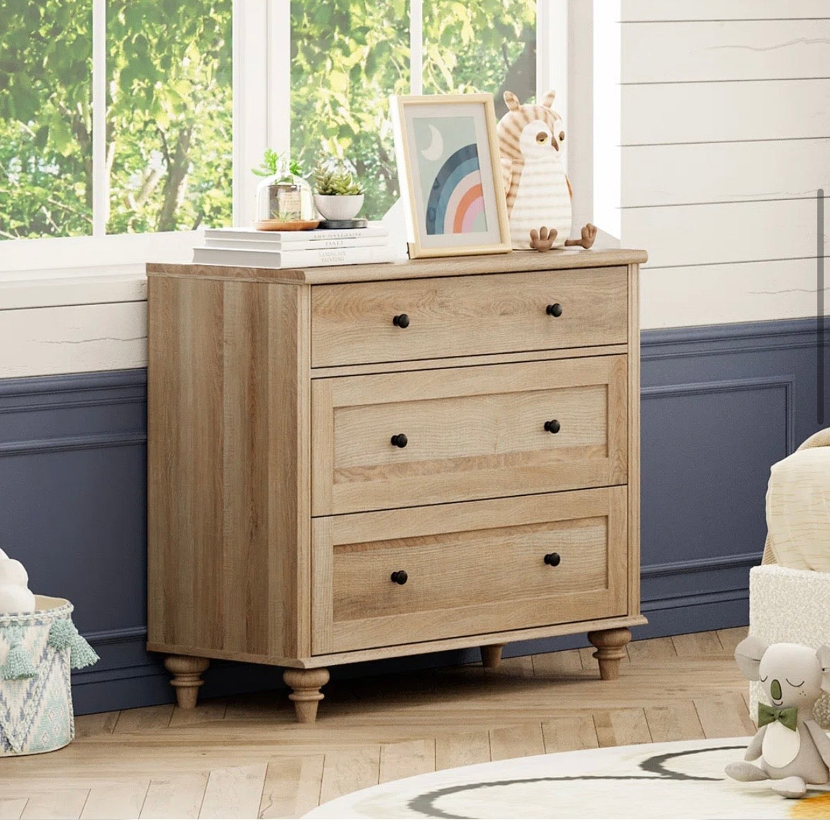 Farmhouse 3-Drawer Dresser – Distressed Ivory