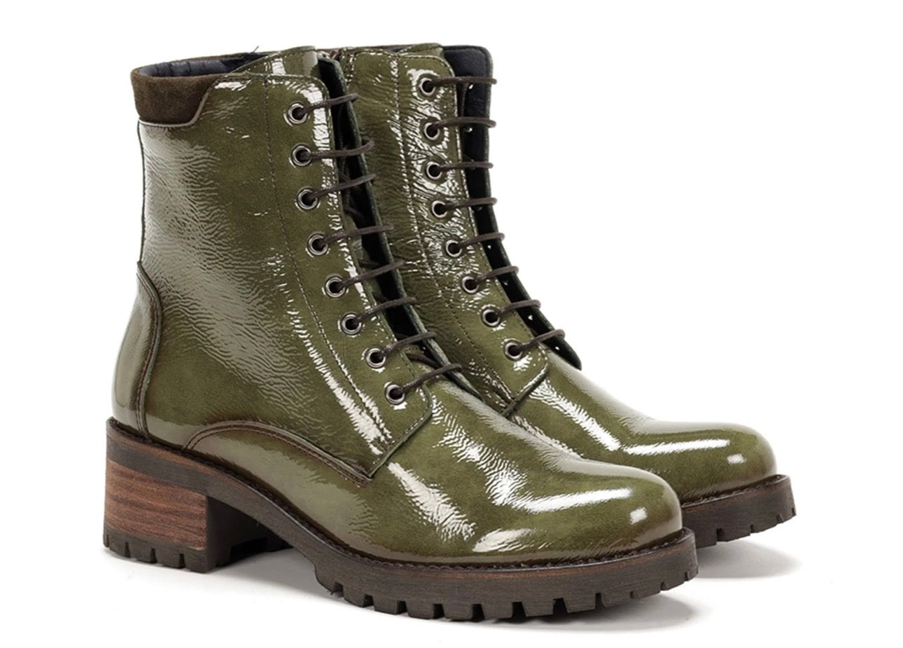 Dorking by Fluchos Women’s Patent Leather Lace-Up Boots
