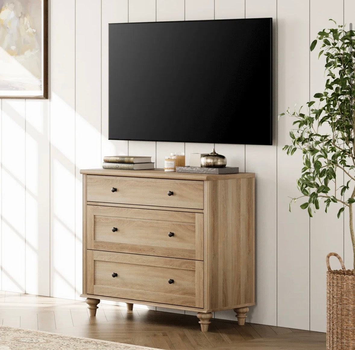 Farmhouse 3-Drawer Dresser – Distressed Ivory