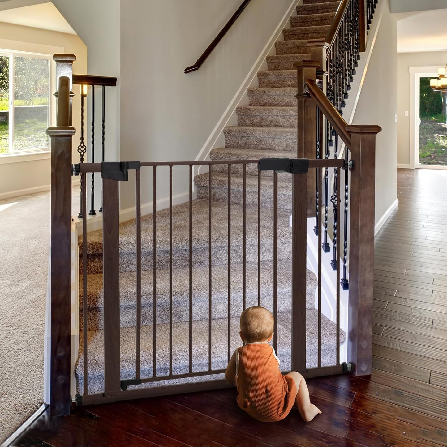 Babelio Adjustable Pressure-Mounted Baby Gate