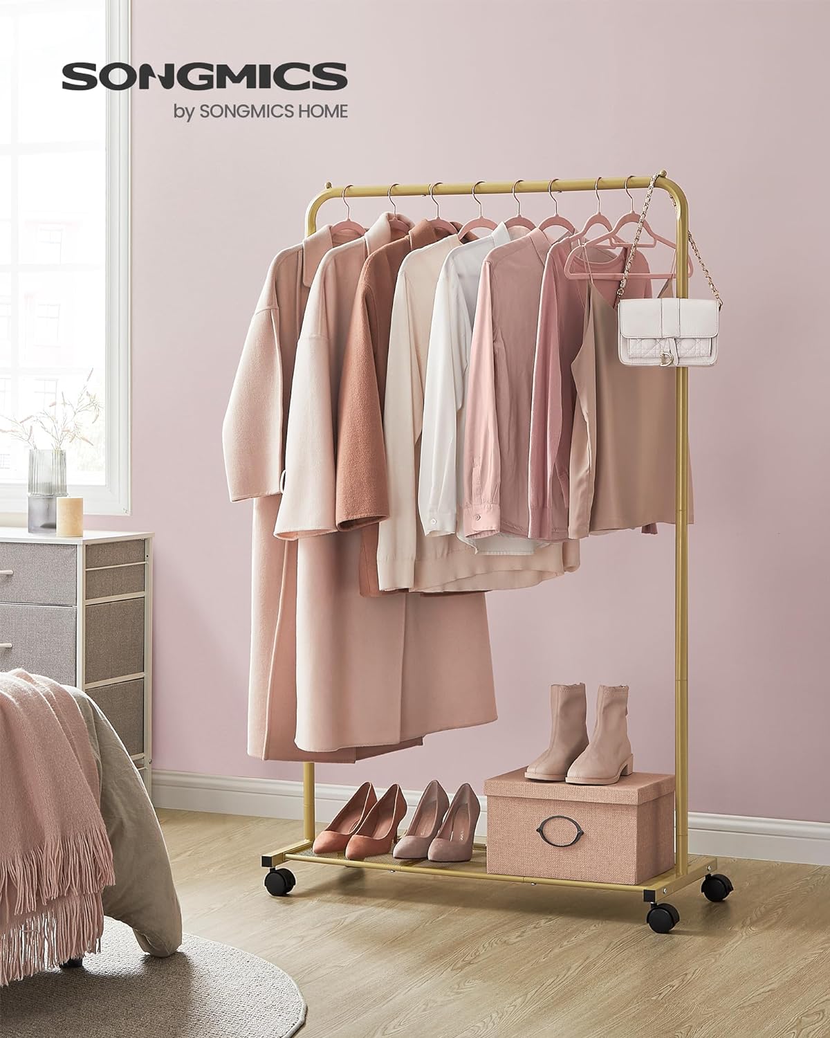 SONGMICS Rolling Garment Rack – Gold