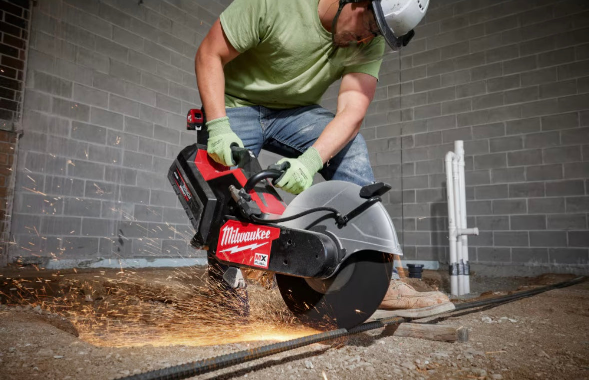 Milwaukee MX FUEL 14″ Cut-Off Saw w/ RAPIDSTOP Brake – Includes 2 Forge XC8.0 Batteries & Super Charger