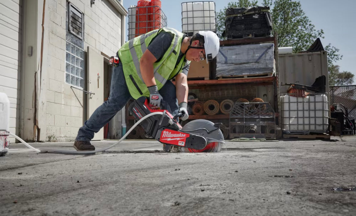 Milwaukee MX FUEL 14″ Cut-Off Saw w/ RAPIDSTOP Brake – Includes 2 Forge XC8.0 Batteries & Super Charger
