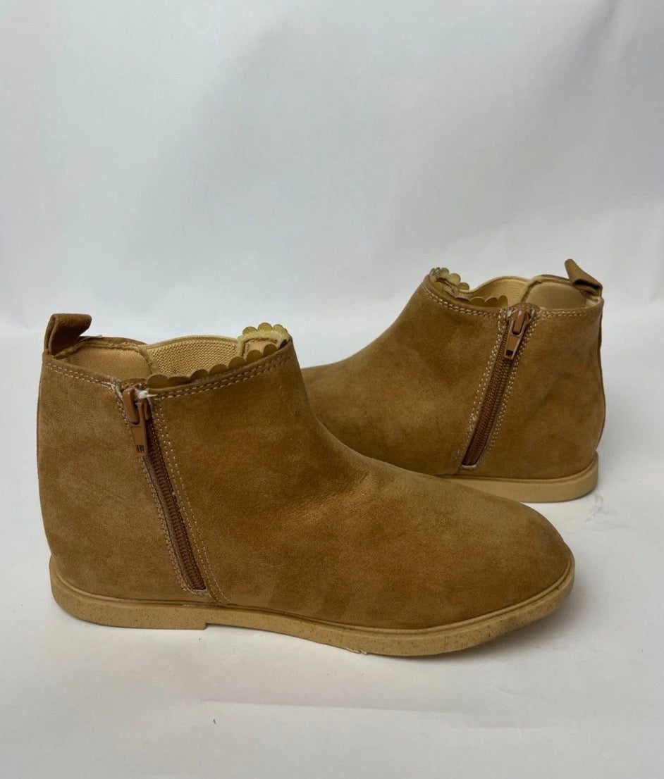 Tucker + Tate Girls’ Tan Ankle Boots