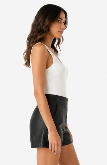 Women’s Genuine Leather Shorts - Size 13
